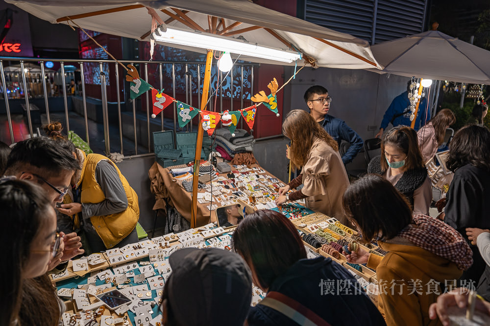 【台南活動】從白天逛到夜晚，超好玩的『海島市集 X 2019海安耶誕party』