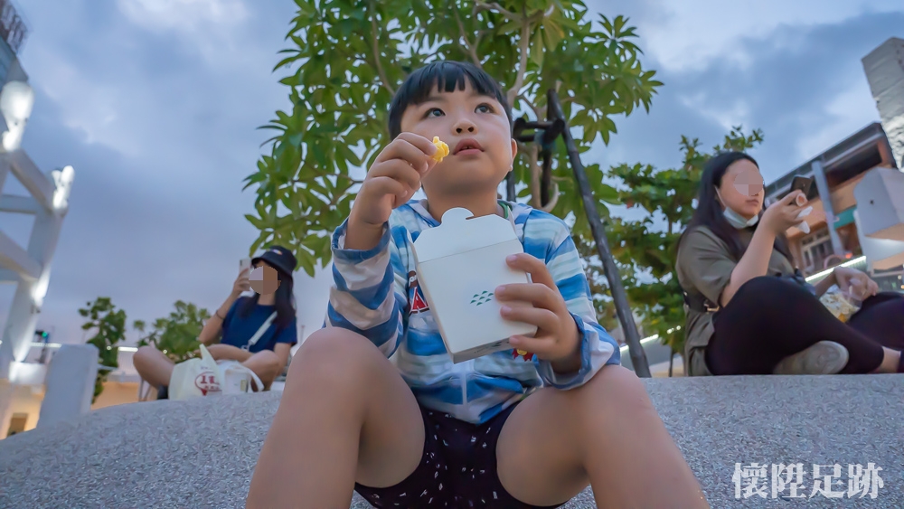 【台南活動】河樂廣場化身水畔電影院，體驗在水裡看電影吃爆米花的氛圍！