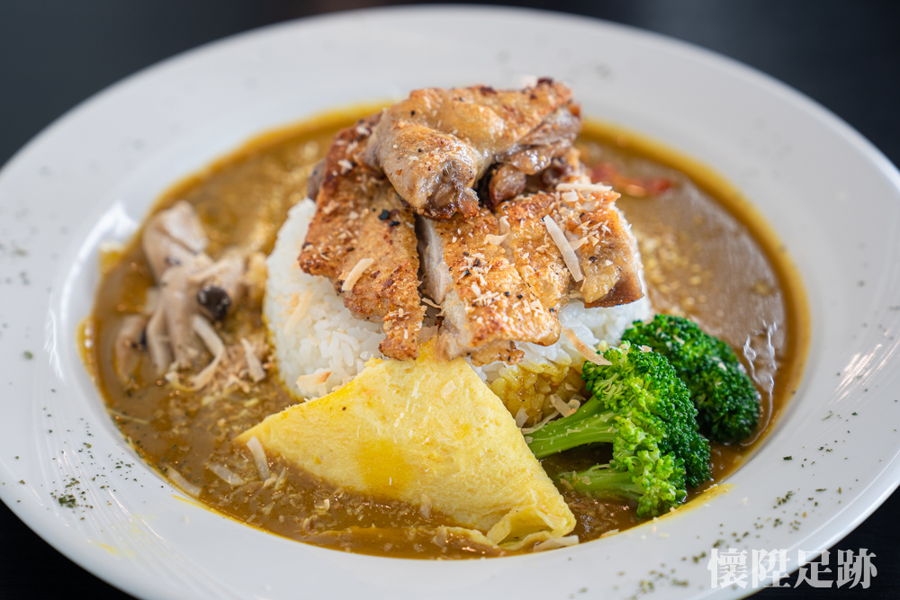 【台南美食】隆田火車站旁的飄香咖哩，台南少見的義式餐廳也販售台式鮮魚湯的店：濃咖哩BAR