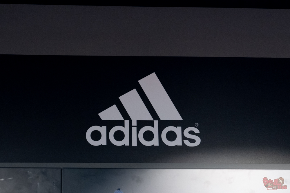 【台南特賣會】2026台南運動用品開春特賣!全館鞋衣特價5折起,滿額再享現金折扣,雙重折扣超划算!新年買新衣新鞋就來雷根運動用品中山旗艦店 【台南特賣會】2026台南運動用品開春特賣!全館鞋衣特價5折起,滿額再享現金折扣,雙重折扣超划算!新年買新衣新鞋就來雷根運動用品中山旗艦店