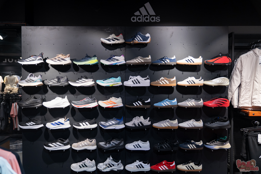 【台南特賣會】2026台南運動用品開春特賣!全館鞋衣特價5折起,滿額再享現金折扣,雙重折扣超划算!新年買新衣新鞋就來雷根運動用品中山旗艦店 【台南特賣會】2026台南運動用品開春特賣!全館鞋衣特價5折起,滿額再享現金折扣,雙重折扣超划算!新年買新衣新鞋就來雷根運動用品中山旗艦店