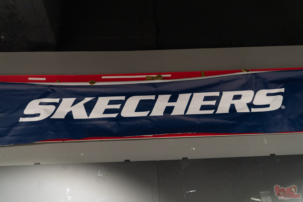 【台南特賣會】2026台南運動用品開春特賣!全館鞋衣特價5折起,滿額再享現金折扣,雙重折扣超划算!新年買新衣新鞋就來雷根運動用品中山旗艦店 【台南特賣會】2026台南運動用品開春特賣!全館鞋衣特價5折起,滿額再享現金折扣,雙重折扣超划算!新年買新衣新鞋就來雷根運動用品中山旗艦店