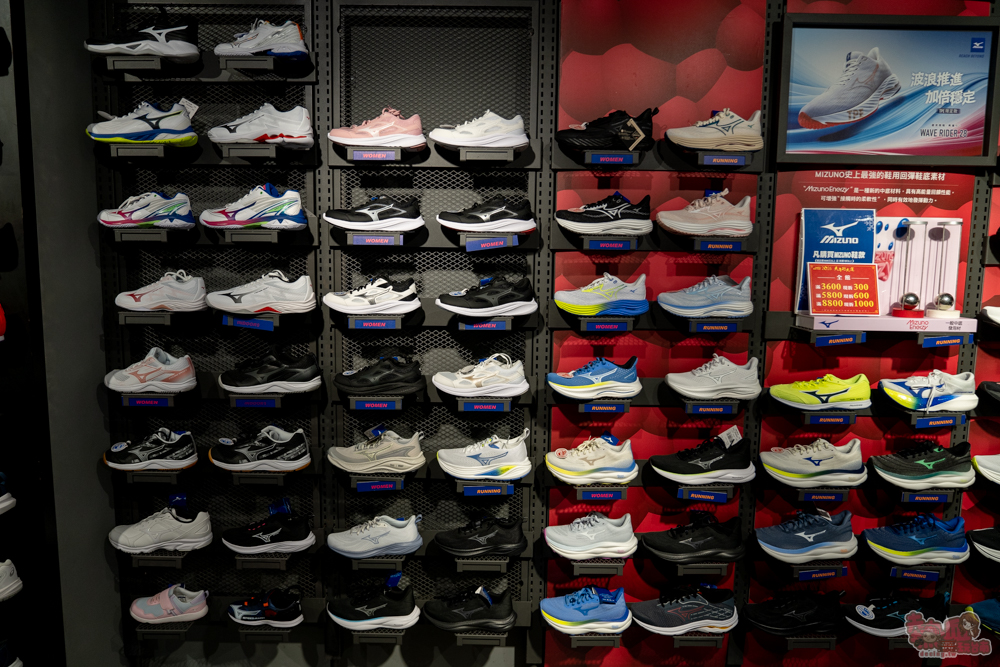 【台南特賣會】2026台南運動用品開春特賣!全館鞋衣特價5折起,滿額再享現金折扣,雙重折扣超划算!新年買新衣新鞋就來雷根運動用品中山旗艦店 【台南特賣會】2026台南運動用品開春特賣!全館鞋衣特價5折起,滿額再享現金折扣,雙重折扣超划算!新年買新衣新鞋就來雷根運動用品中山旗艦店