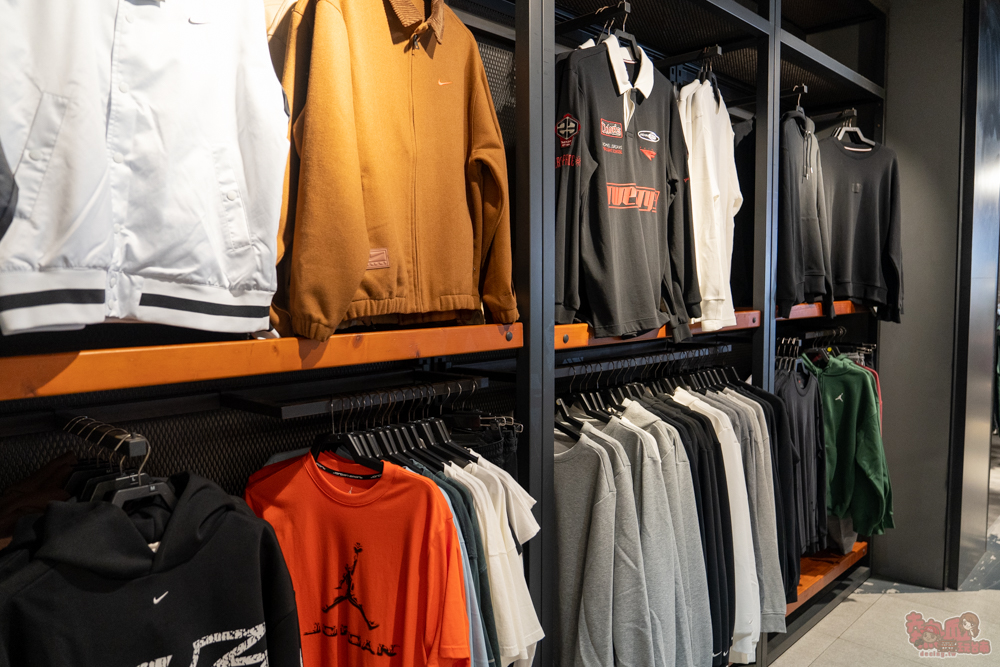 【台南特賣會】2026台南運動用品開春特賣!全館鞋衣特價5折起,滿額再享現金折扣,雙重折扣超划算!新年買新衣新鞋就來雷根運動用品中山旗艦店 【台南特賣會】2026台南運動用品開春特賣!全館鞋衣特價5折起,滿額再享現金折扣,雙重折扣超划算!新年買新衣新鞋就來雷根運動用品中山旗艦店