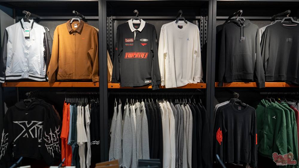 【台南特賣會】2026台南運動用品開春特賣!全館鞋衣特價5折起,滿額再享現金折扣,雙重折扣超划算!新年買新衣新鞋就來雷根運動用品中山旗艦店 【台南特賣會】2026台南運動用品開春特賣!全館鞋衣特價5折起,滿額再享現金折扣,雙重折扣超划算!新年買新衣新鞋就來雷根運動用品中山旗艦店