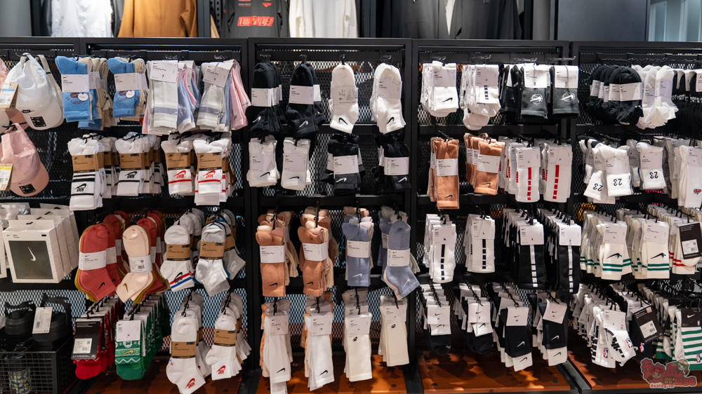 【台南特賣會】2026台南運動用品開春特賣!全館鞋衣特價5折起,滿額再享現金折扣,雙重折扣超划算!新年買新衣新鞋就來雷根運動用品中山旗艦店 【台南特賣會】2026台南運動用品開春特賣!全館鞋衣特價5折起,滿額再享現金折扣,雙重折扣超划算!新年買新衣新鞋就來雷根運動用品中山旗艦店