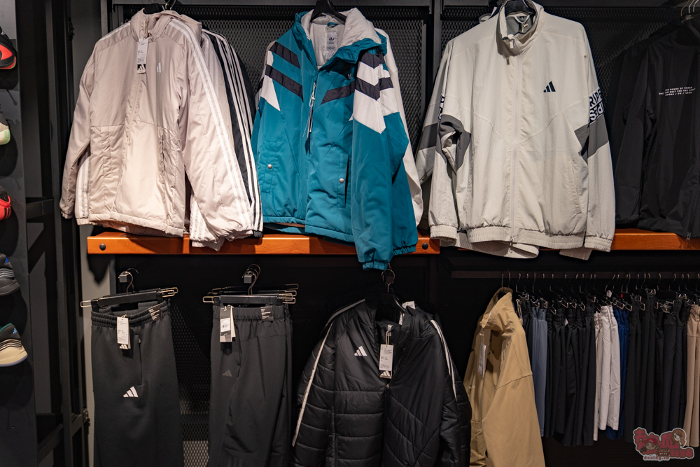 【台南特賣會】2026台南運動用品開春特賣!全館鞋衣特價5折起,滿額再享現金折扣,雙重折扣超划算!新年買新衣新鞋就來雷根運動用品中山旗艦店 【台南特賣會】2026台南運動用品開春特賣!全館鞋衣特價5折起,滿額再享現金折扣,雙重折扣超划算!新年買新衣新鞋就來雷根運動用品中山旗艦店