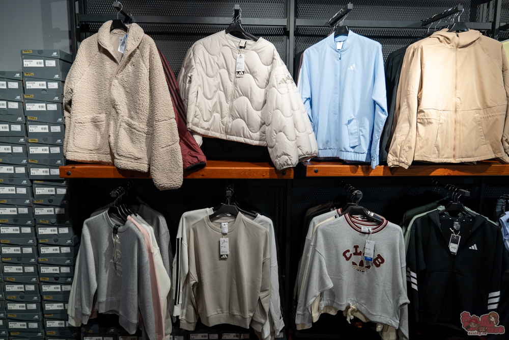 【台南特賣會】2026台南運動用品開春特賣!全館鞋衣特價5折起,滿額再享現金折扣,雙重折扣超划算!新年買新衣新鞋就來雷根運動用品中山旗艦店 【台南特賣會】2026台南運動用品開春特賣!全館鞋衣特價5折起,滿額再享現金折扣,雙重折扣超划算!新年買新衣新鞋就來雷根運動用品中山旗艦店