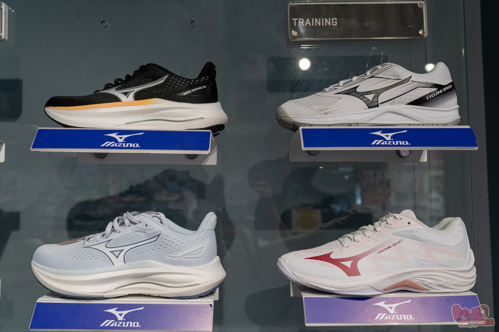 屏東運動用品特賣會來囉!結束營業大出清,全館鞋衣褲下殺5折起,滿額再享疊加折扣優惠,撿便宜就來潮州雷根運動用品專賣店 屏東運動用品特賣會來囉!結束營業大出清,全館鞋衣褲下殺5折起,滿額再享疊加折扣優惠,撿便宜就來潮州雷根運動用品專賣店